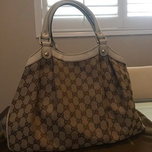 Gucci purse. ****SOLD****